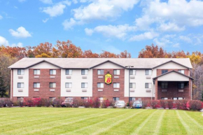 Super 8 by Wyndham Richfield Cleveland